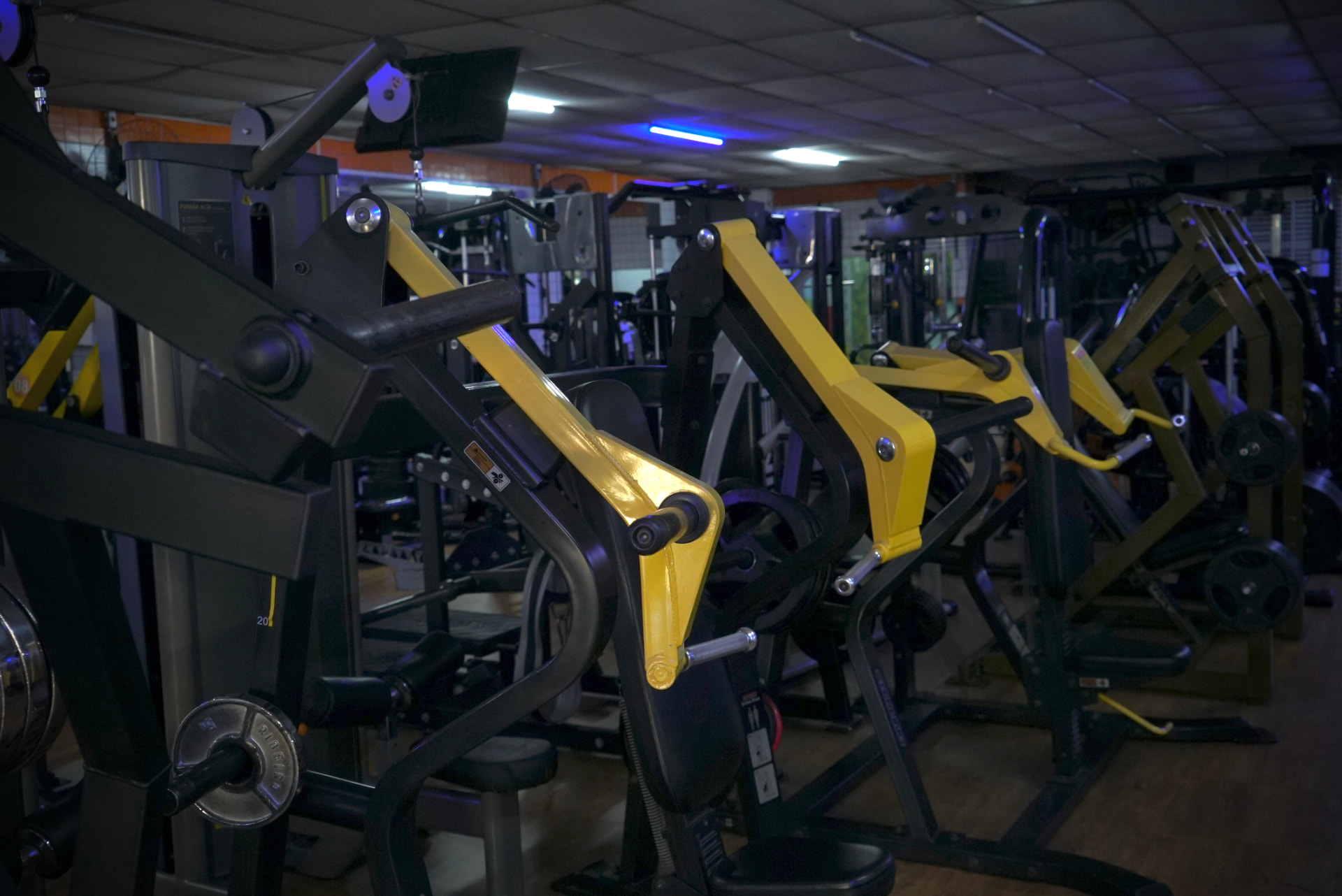 Área de musculação da Biotech Sports